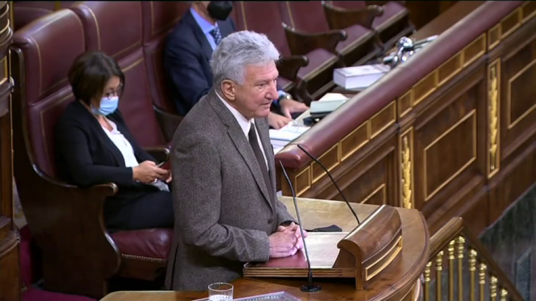 Quevedo (NC) reclama a Sánchez el inicio de negociaciones con Marruecos sobre la delimitación de las aguas canarias