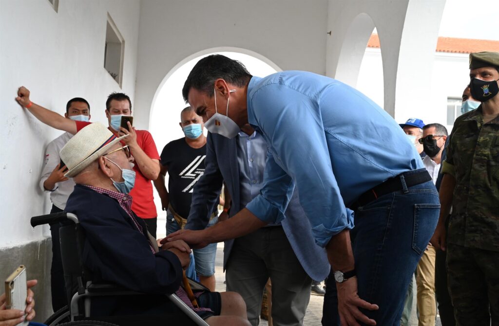 Sánchez viaja este miércoles por cuarta vez a la isla de La Palma para seguir la evolución de la erupción del volcán