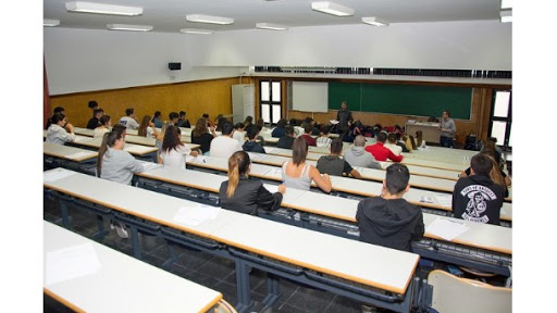 Las dos universidades canarias evalúan sus titulaciones