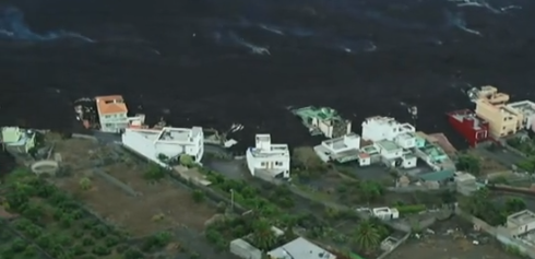 Los afectados por la erupción de La Palma piden 1.275 moratorias de créditos