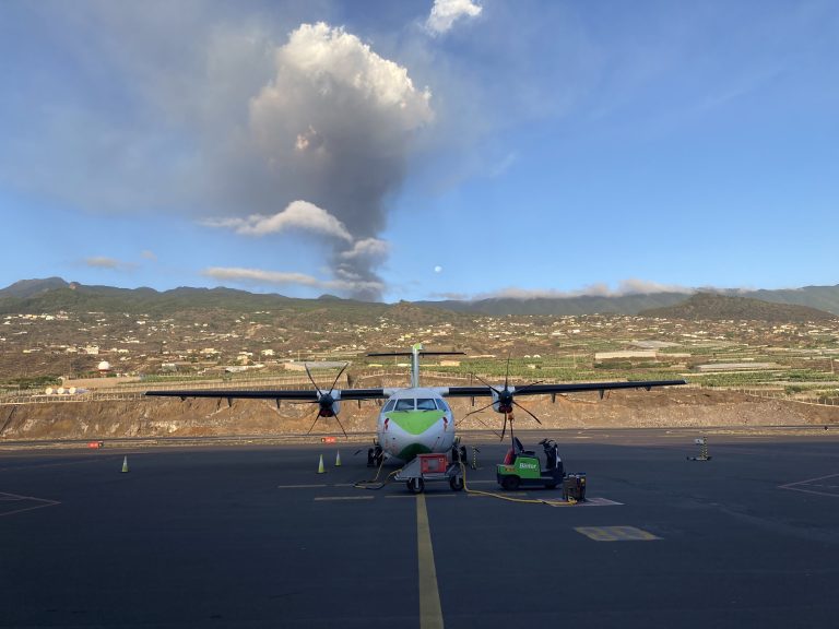 Binter recupera la conectividad con La Palma con los vuelos de la tarde