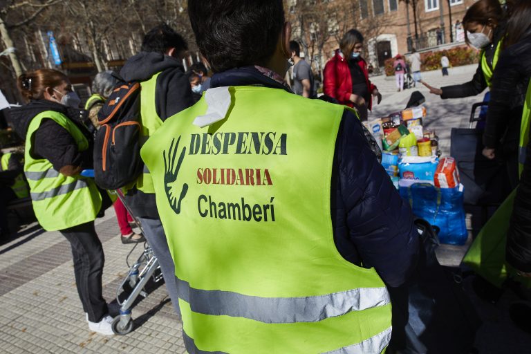 Más de 1,4 millones de personas reciben ayudas de emergencia social