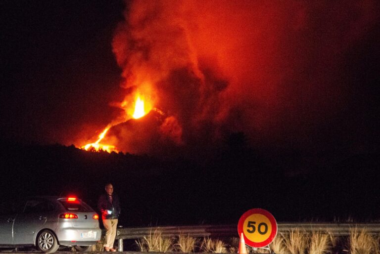 Ordenan una nueva evacuación que afecta a 300 vecinos