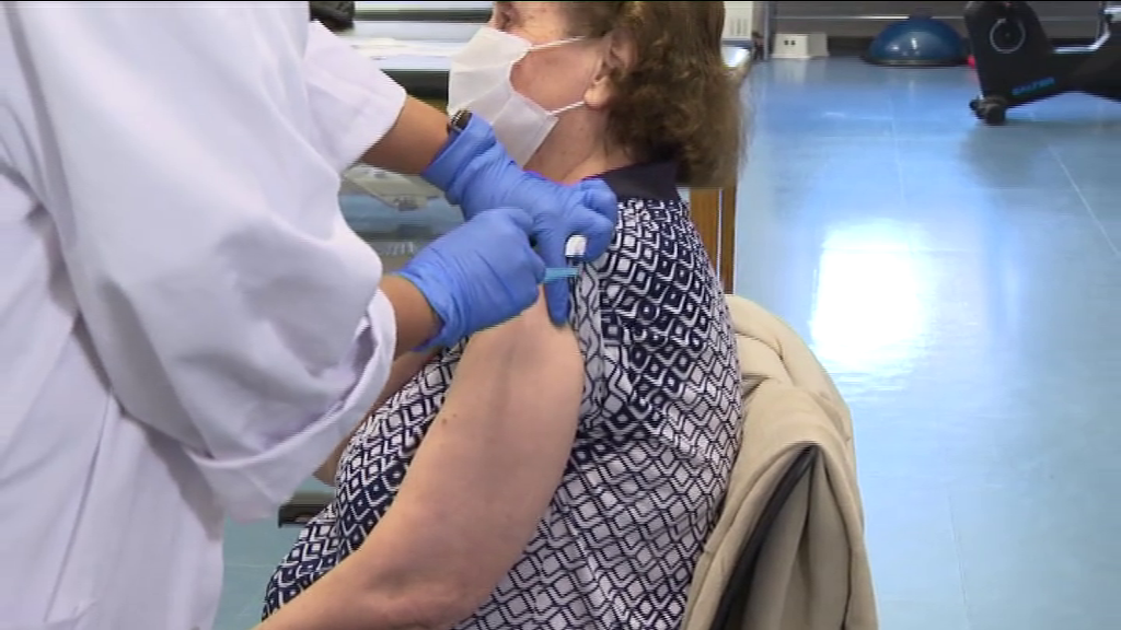 536.000 canarios han recibido la dosis de refuerzo de la COVID-19