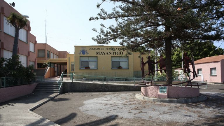 Las clases presenciales continúan este martes en La Palma