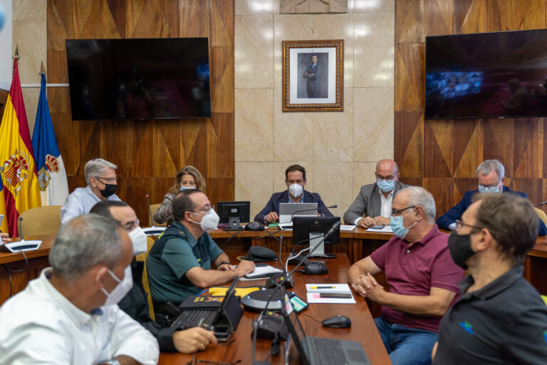 Empiezan a entregar las viviendas a los afectados por el volcán