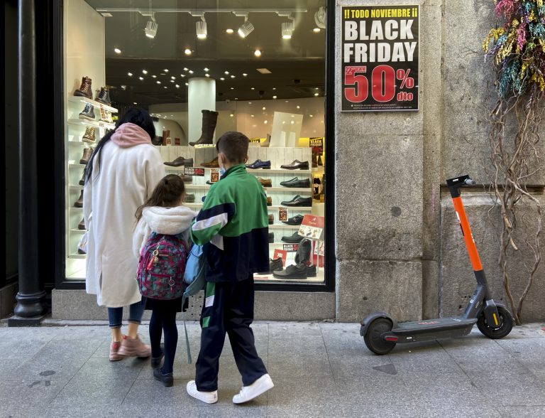 Más consumo y menos descuentos en el «Black Friday»
