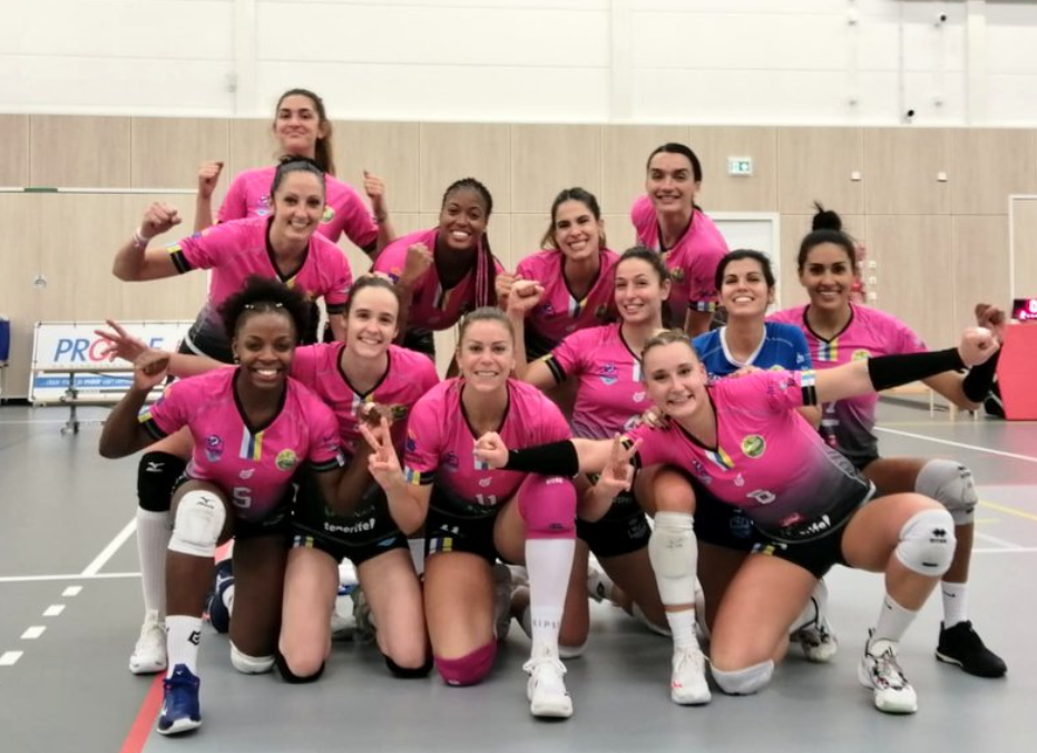 El CV Tenerife Laguna vence en su estreno europeo