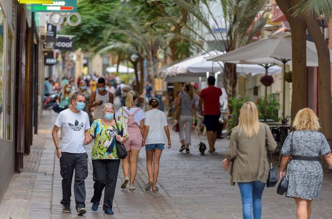 Continúa el aumento de contagios en Canarias; 494 en las últimas horas 