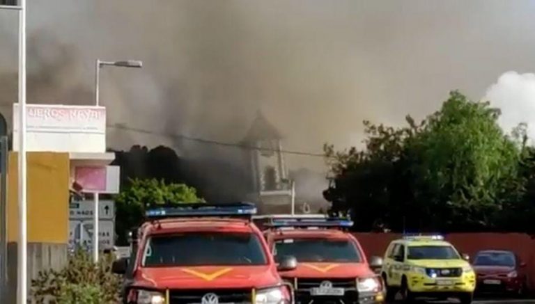 Los símbolos que se ha llevado la lava