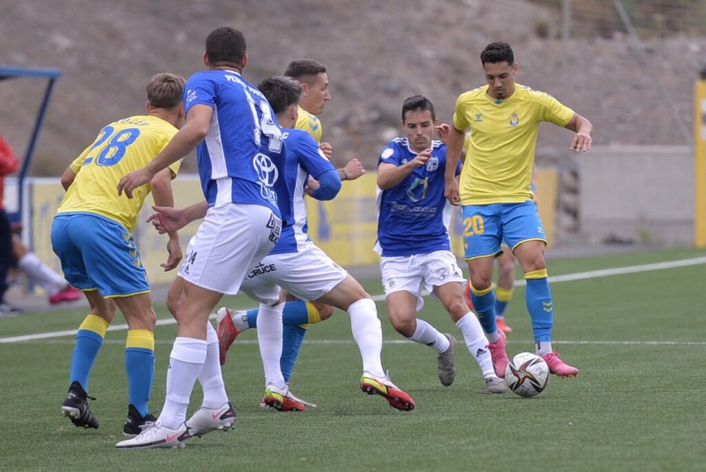 Las Palmas Atlético gana en el minuto 90 a un San Fernando negado ante el gol 