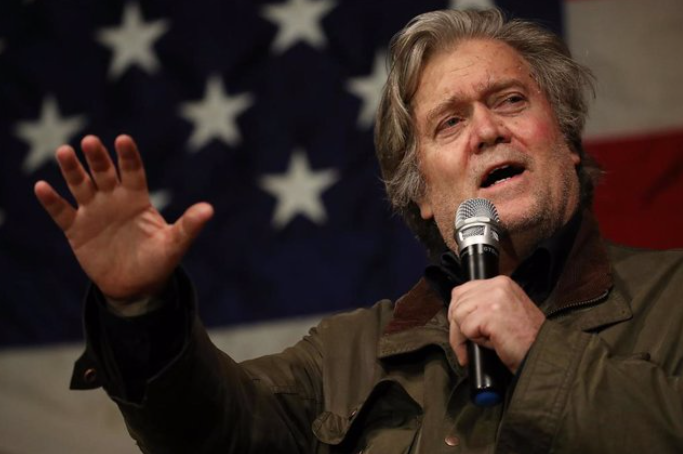 Steve Bannon, ex asesor de Donald Trump, se entrega al FBI