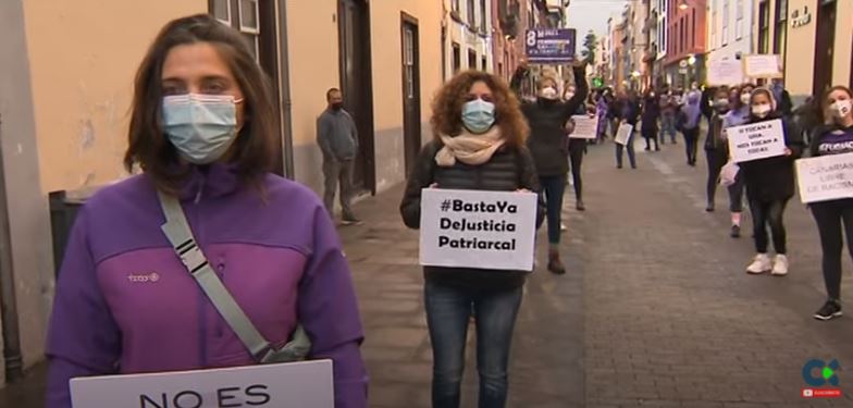 ‘Noche de reportajes’ denuncia la violencia de género