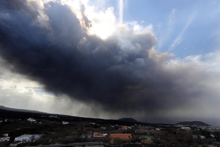 La calidad del aire es extremadamente desfavorable en La Palma
