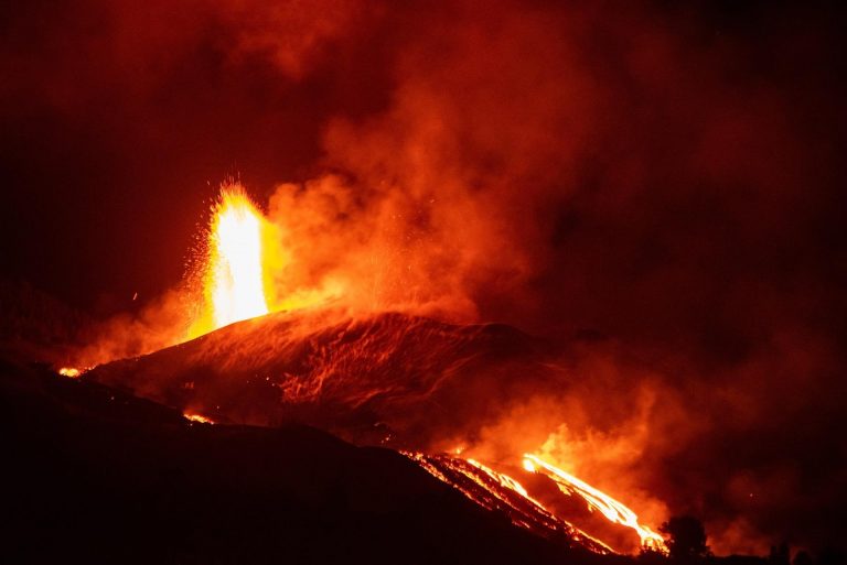 La erupción volcánica, en fotografías