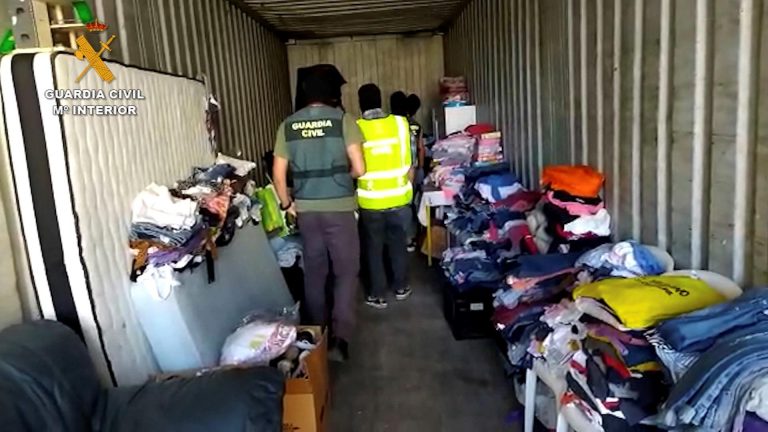 Libertad para el detenido por apropiarse de donaciones para los afectados por el volcán