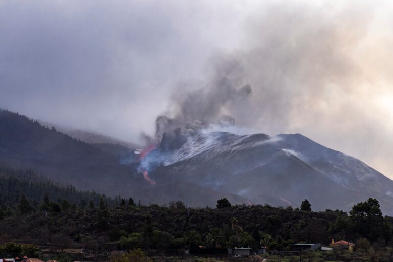 La red de vigilancia volcánica registra nueve terremotos durante la noche, en La Palma