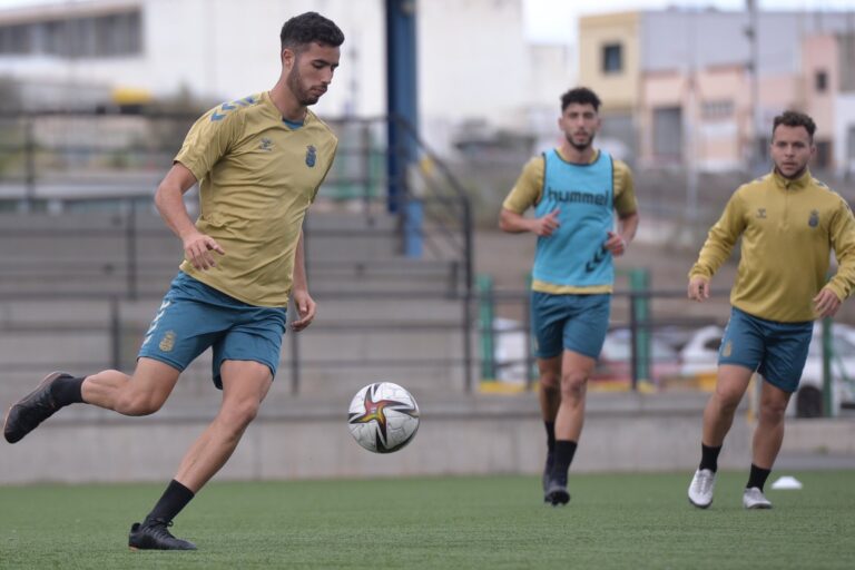 Las Palmas Atlético quiere acabar 2021 con triunfo local ante el Villanovense