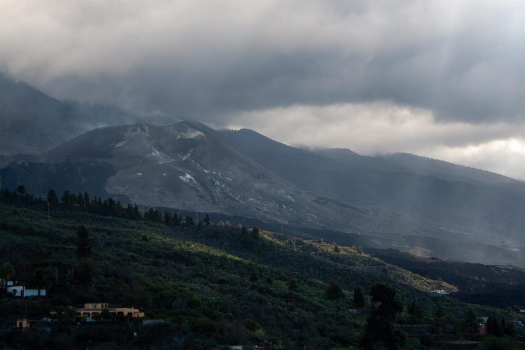 La Palma registra sólo tres terremotos durante la noche, ninguno sentido
