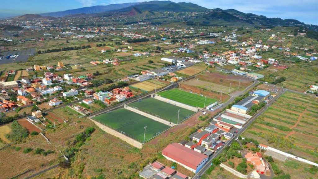 La juez del 'caso Geneto' abre diligencias previas por la presunta compra ilícita de terrenos de la ciudad deportiva del CD Tenerife
