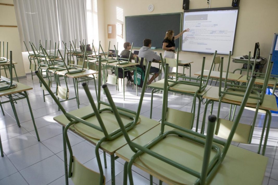 Las Palmas reduce en dos cifras su tasa de abandono escolar en la última década.