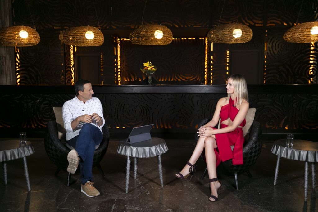 Helen Lindes repasa momentos históricos en ‘Aquí la tele’