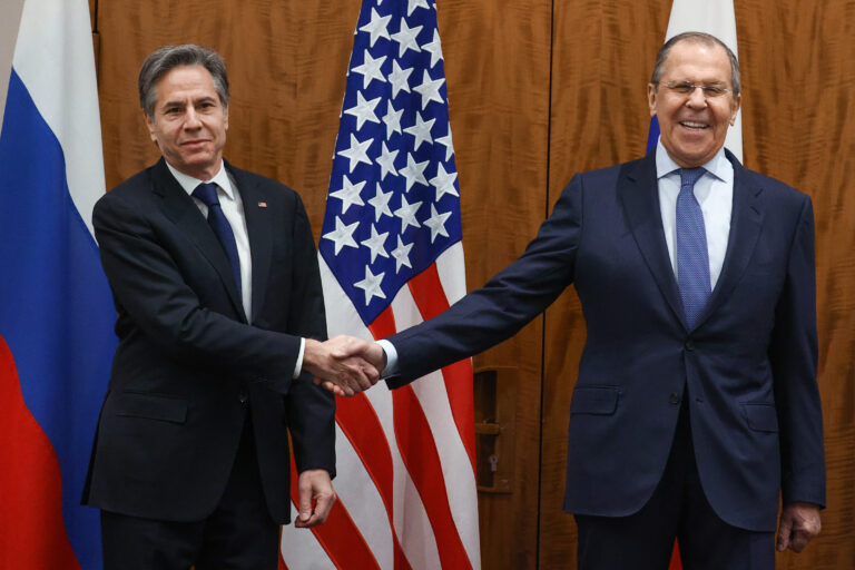 EEUU y la OTAN entregan a Rusia sus propuestas para evitar la hipotética invasión de Ucrania