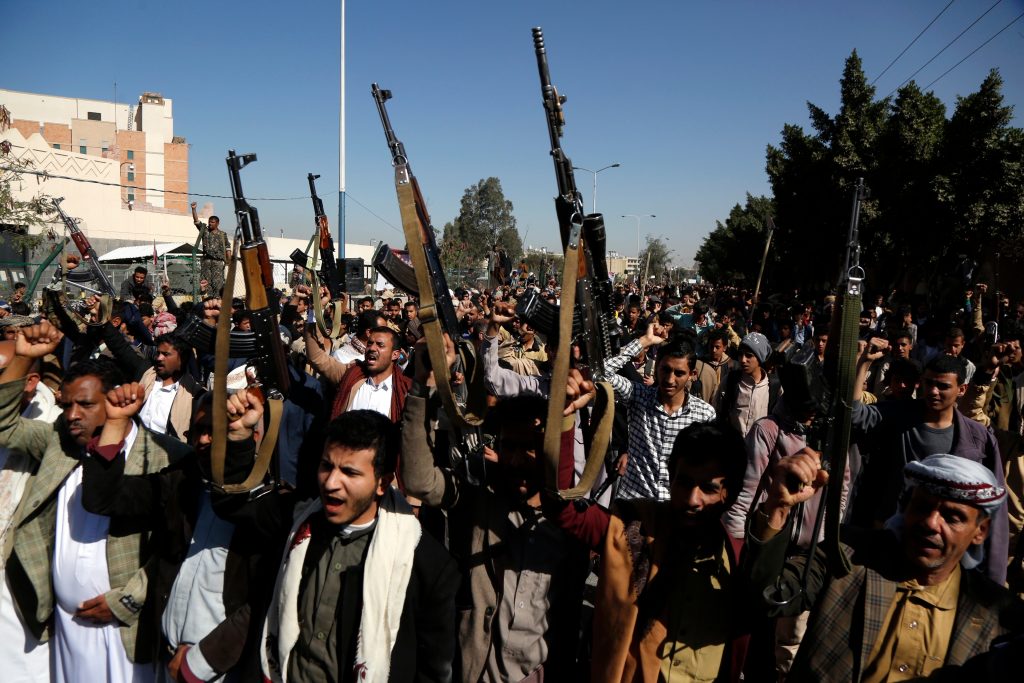 Mueren tres personas en un supuesto ataque con drones en Abu Dhabi