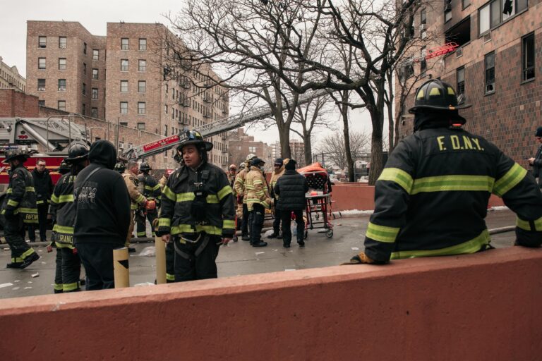Un incendio en el Bronx de Nueva York deja al menos 19 fallecidos