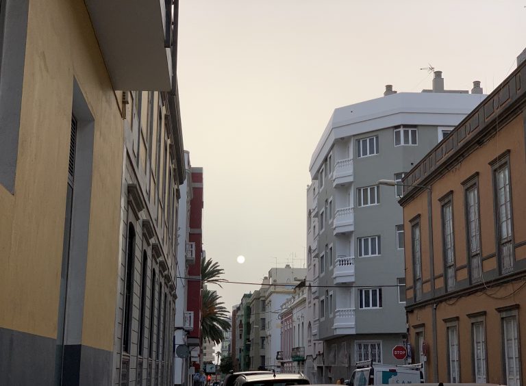 Sanidad recomienda una serie de precauciones ante la presencia de calima