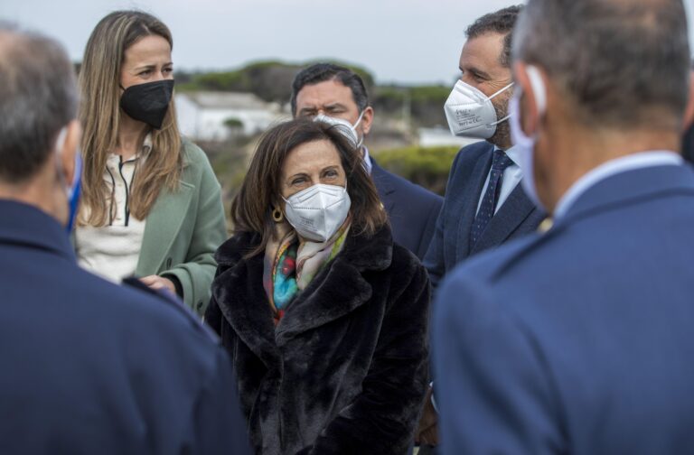 Robles apuesta por agotar vías de diálogo para evitar invasión rusa