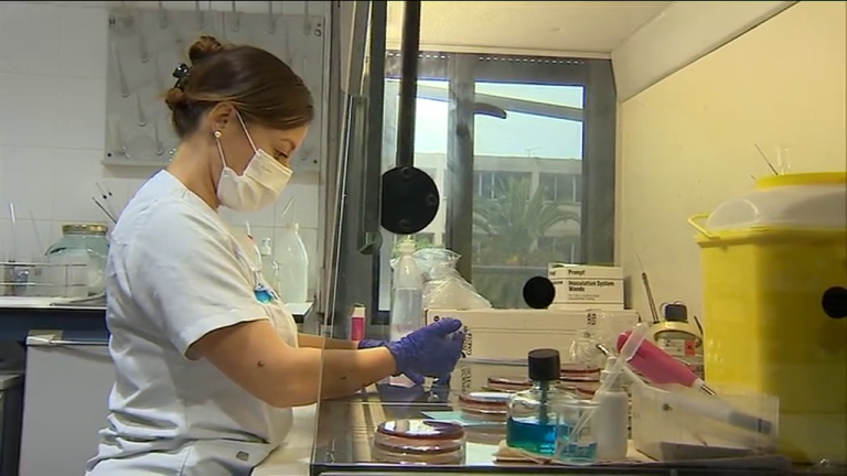 Canarias registra un fallecimiento y 226 nuevos casos de covid-19