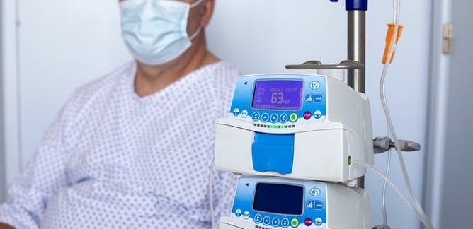 Los hospitalizados por Covid-19 crecen un 14,8% en Canarias en la última semana