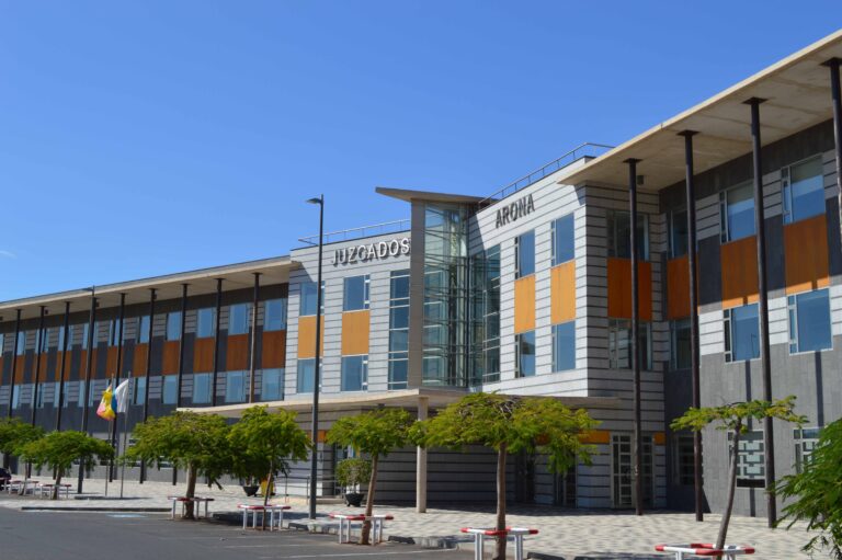 Prisión para un indigente por intento de asesinato en Adeje