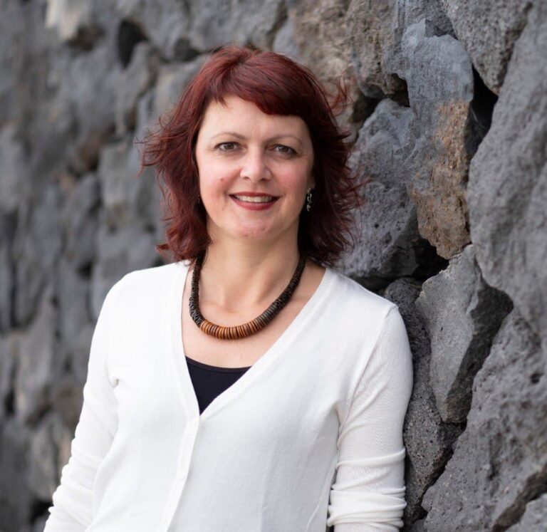 Dimite Ruth Acosta, consejera de Sí Podemos Canarias en el Cabildo de Tenerife