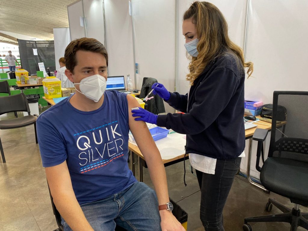 Canarias registra trece fallecidos desde el martes y 1.899 nuevos positivos en mayores de 60 años