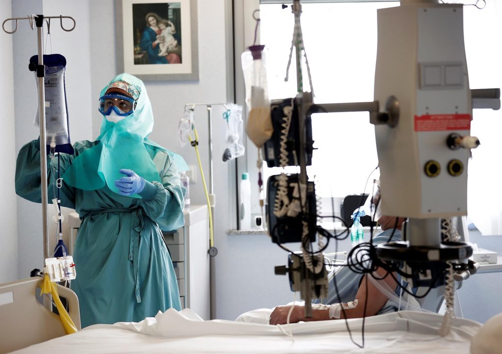 Canarias registra siete fallecimientos y 1.136 nuevos casos de COVID-19