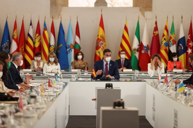 El Gobierno valora que Cataluña participe en la Conferencia de Presidentes