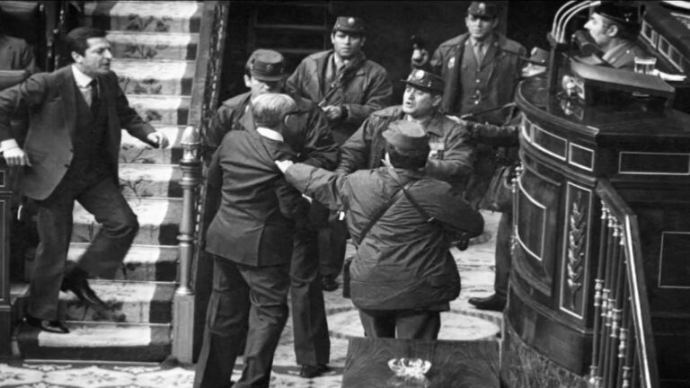 ‘Noche de reportajes’ revive el 23F