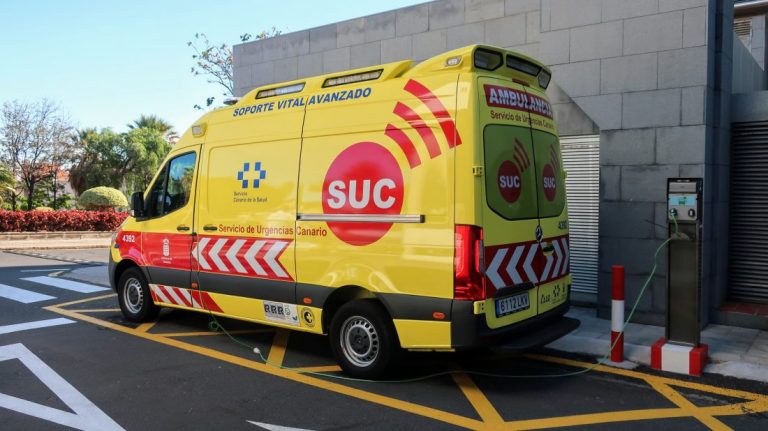 Dos heridas, una grave, al caer con el coche desde un puente en Tenerife