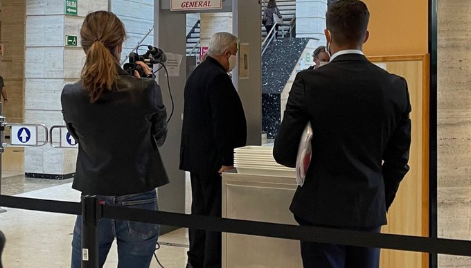 El obispo de Tenerife comparece ante la Fiscalía