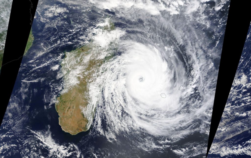 Madagascar espera con incertidumbre el paso del ciclón Batsirai