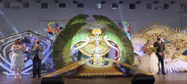 Daniela Ávila Machado es elegida Reina Adulta del Carnaval de San Sebastián de La Gomera
