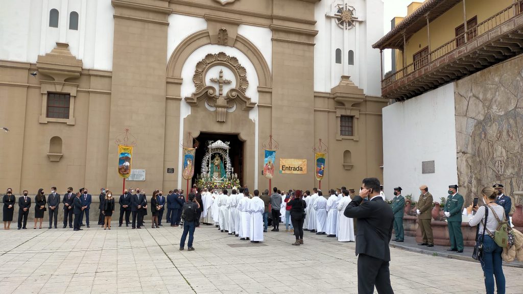 Tenerife celebra el día de la Virgen de Candelaria con una eucaristía en la Basílica