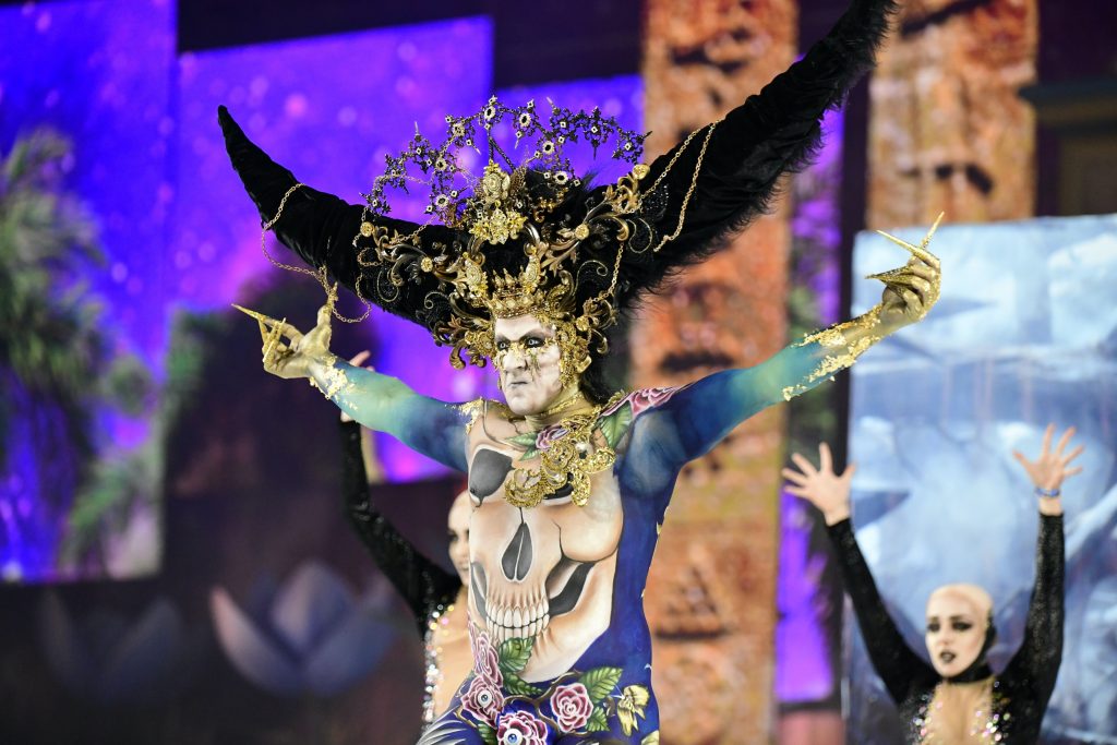 Rafael Felipe Porras, con 'Memento Mori', primer premio del Concurso de Maquillaje Corporal del Carnaval de La Tierra