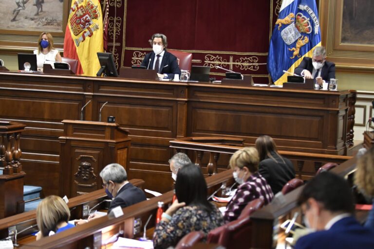 El Parlamento pide poner en marcha los centros de crisis 24 horas para víctimas de violencia sexual
