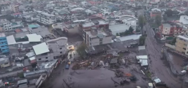 Una avalancha de lodo deja más de una veintena de fallecidos y al menos 16 desaparecidos al norte de Quito
