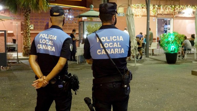 Dos detenidos tras una pelea masiva entre jóvenes en el centro de la capital tinerfeña