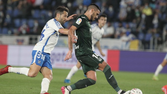 El CD Tenerife no puede perforar el férreo engranaje defensivo del CD Leganés