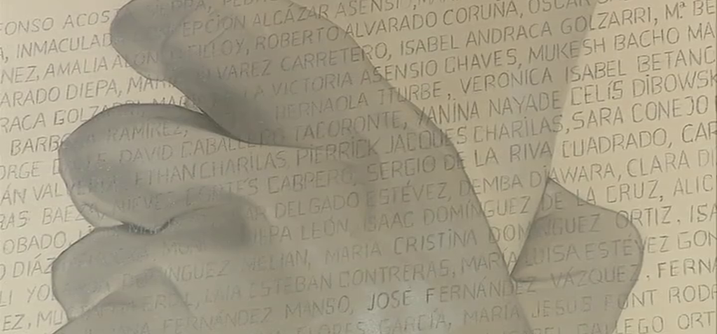 Cuadro "Contra el olvido" recuerda a víctimas del JK5022 en el hall de ULPGC